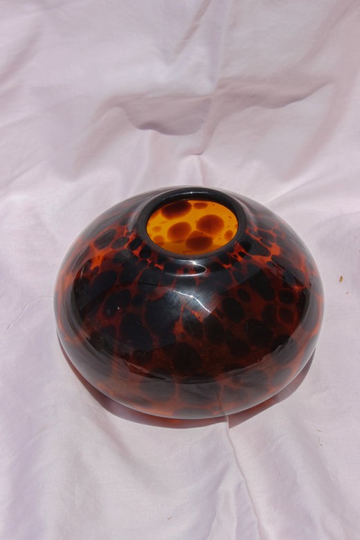 tortoise glass vase