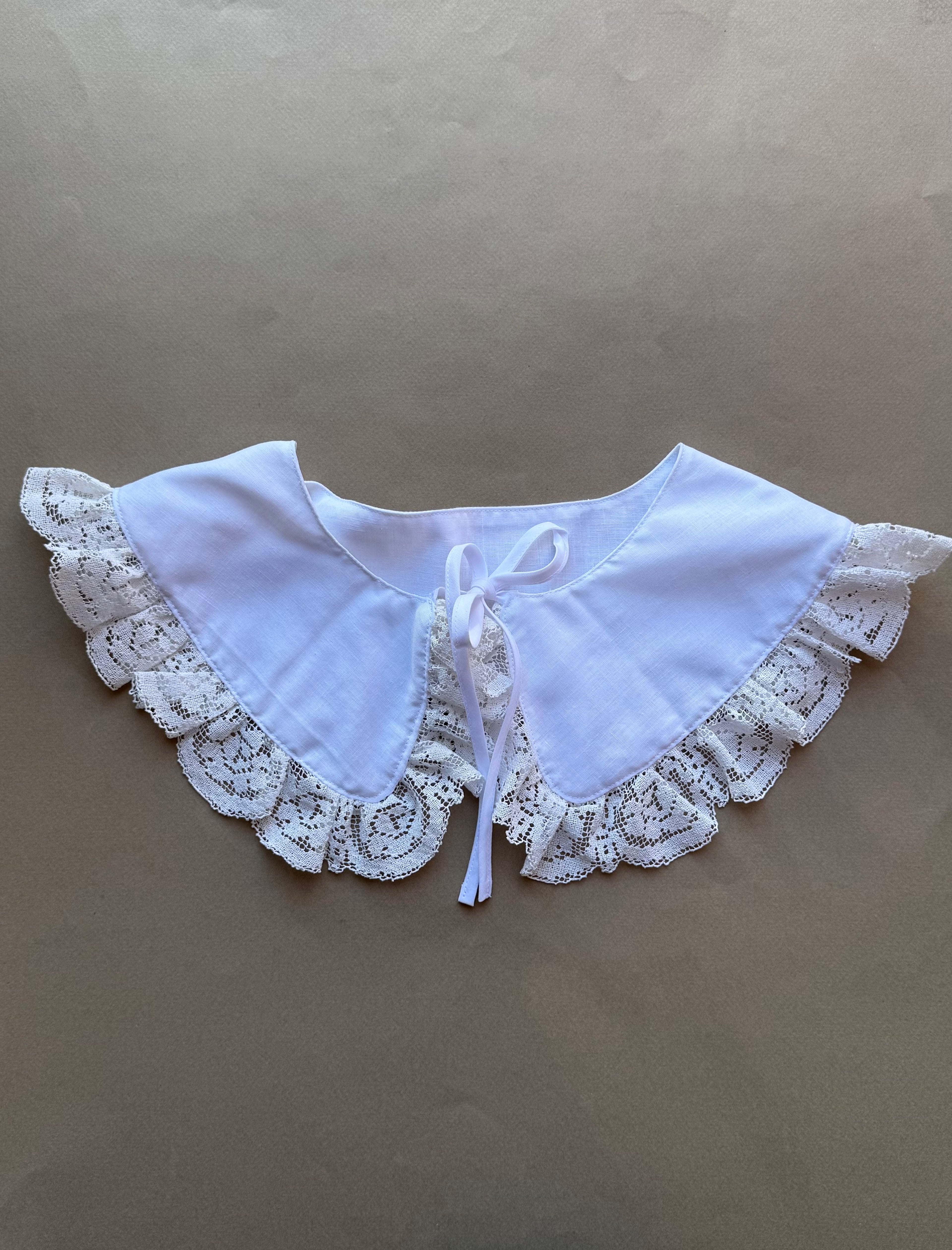 lace collars