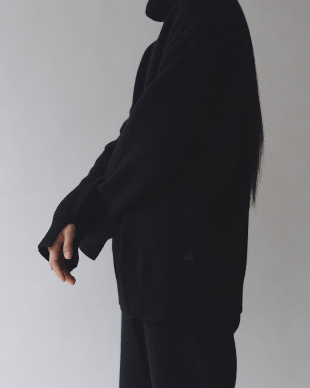 cashmere high neck sweater | black