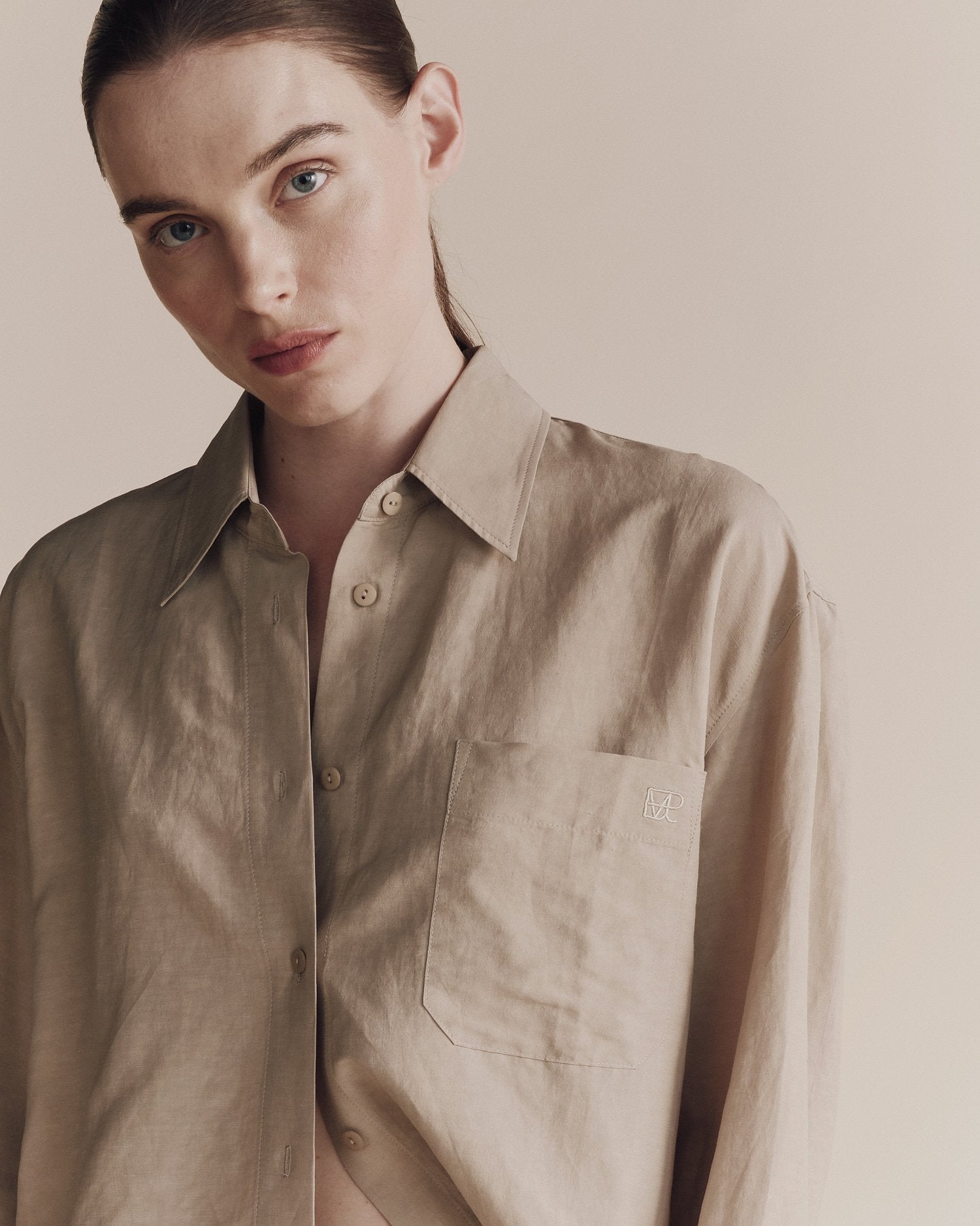 silk linen oversized shirt | light khaki