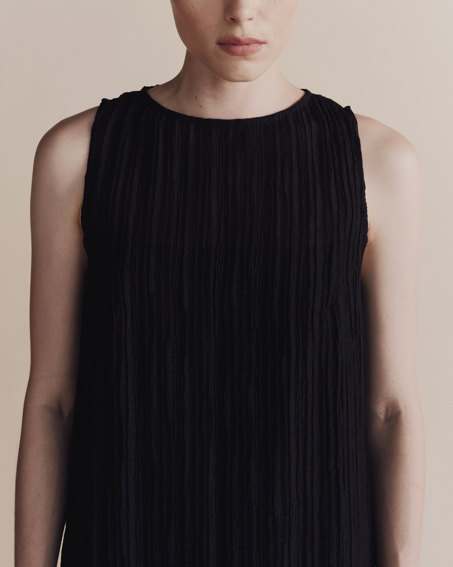 pleated dress | black