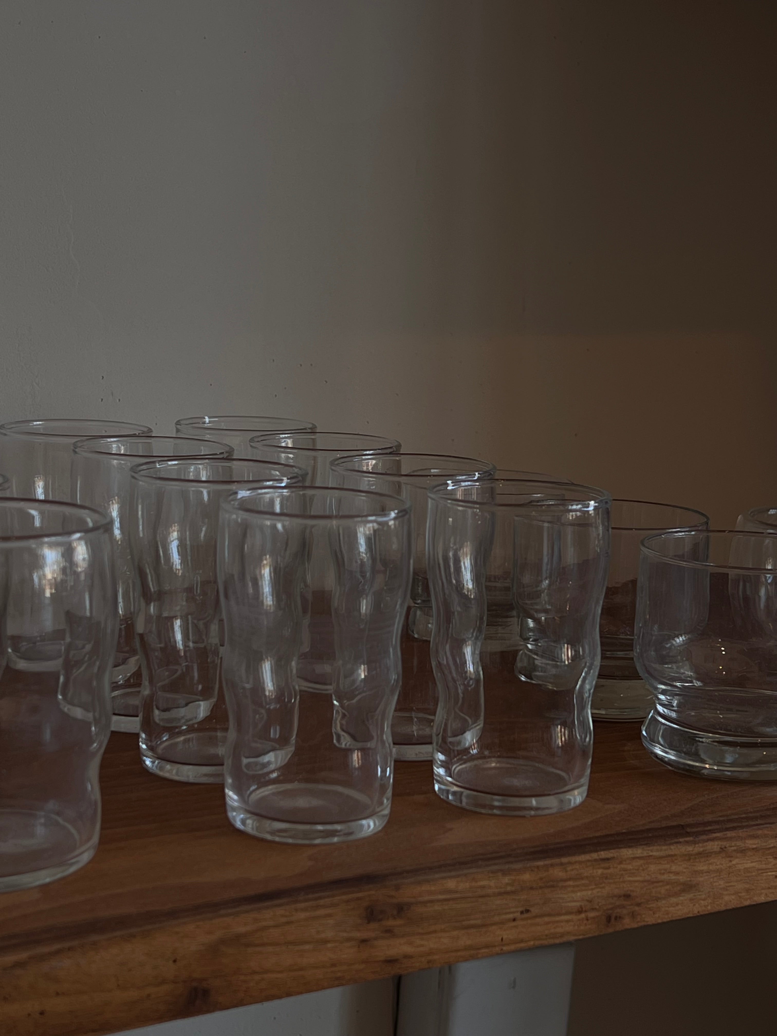 wavy glasses | small