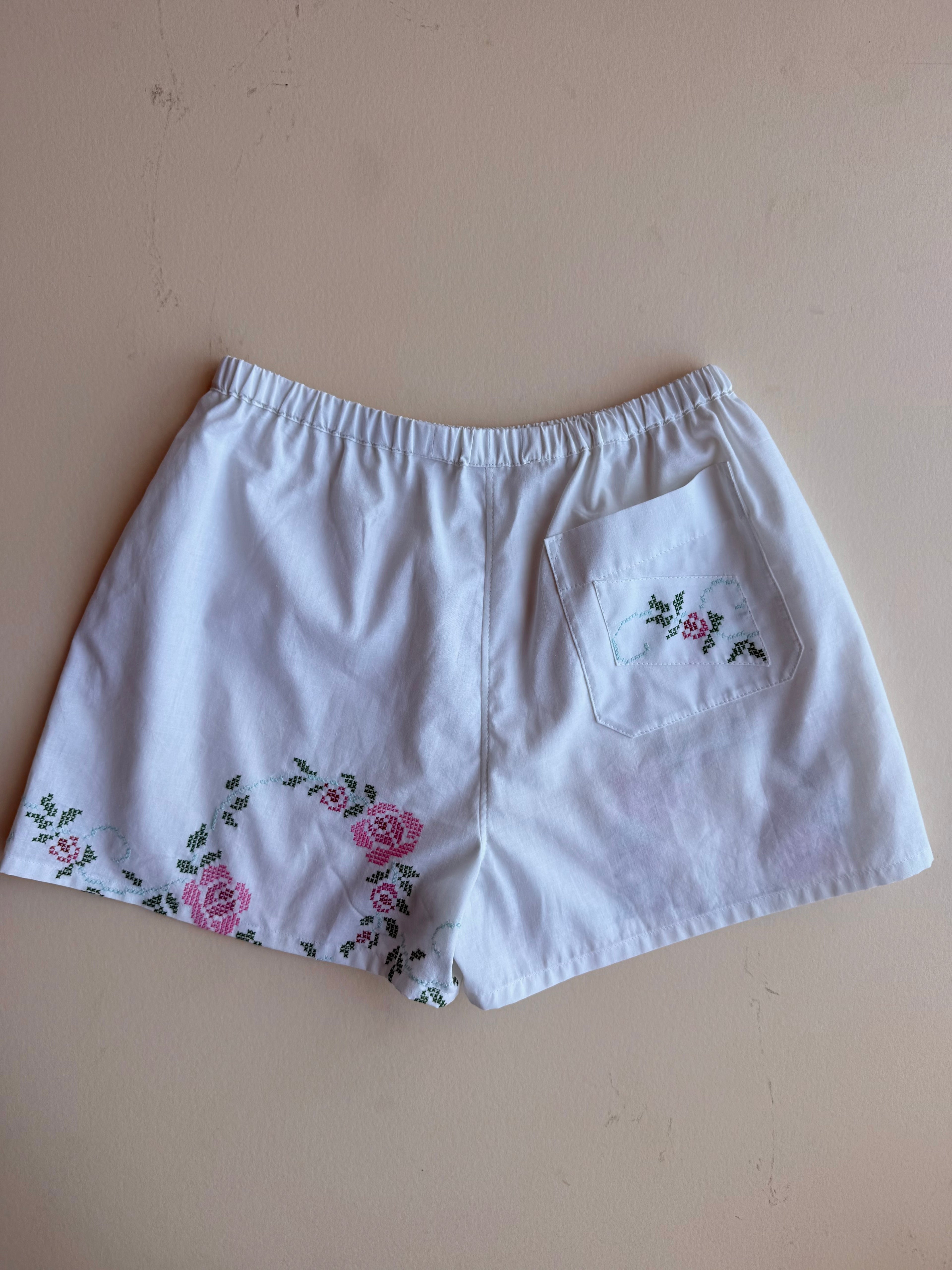 tablecloth shorts | assorted