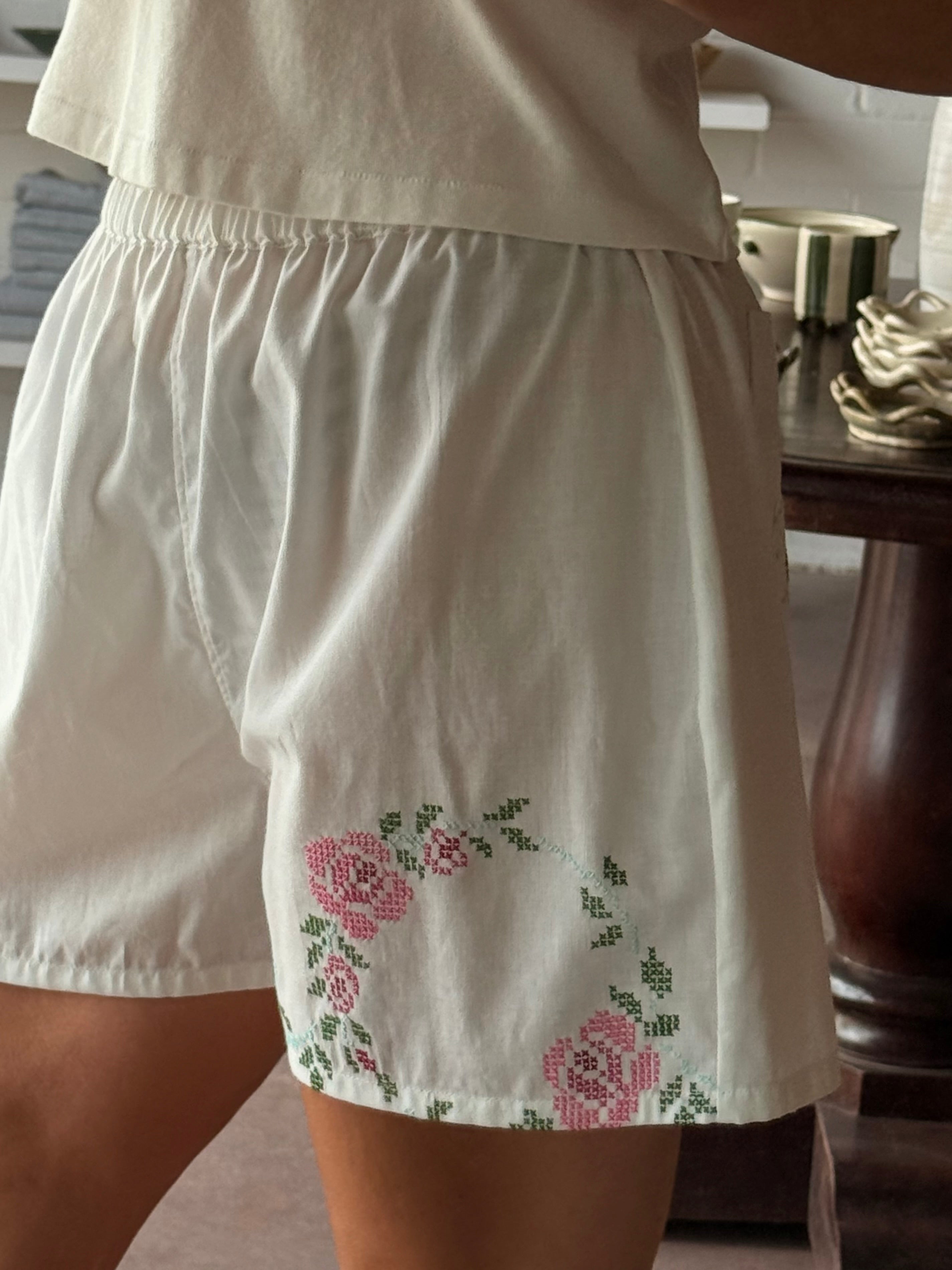 tablecloth shorts | assorted