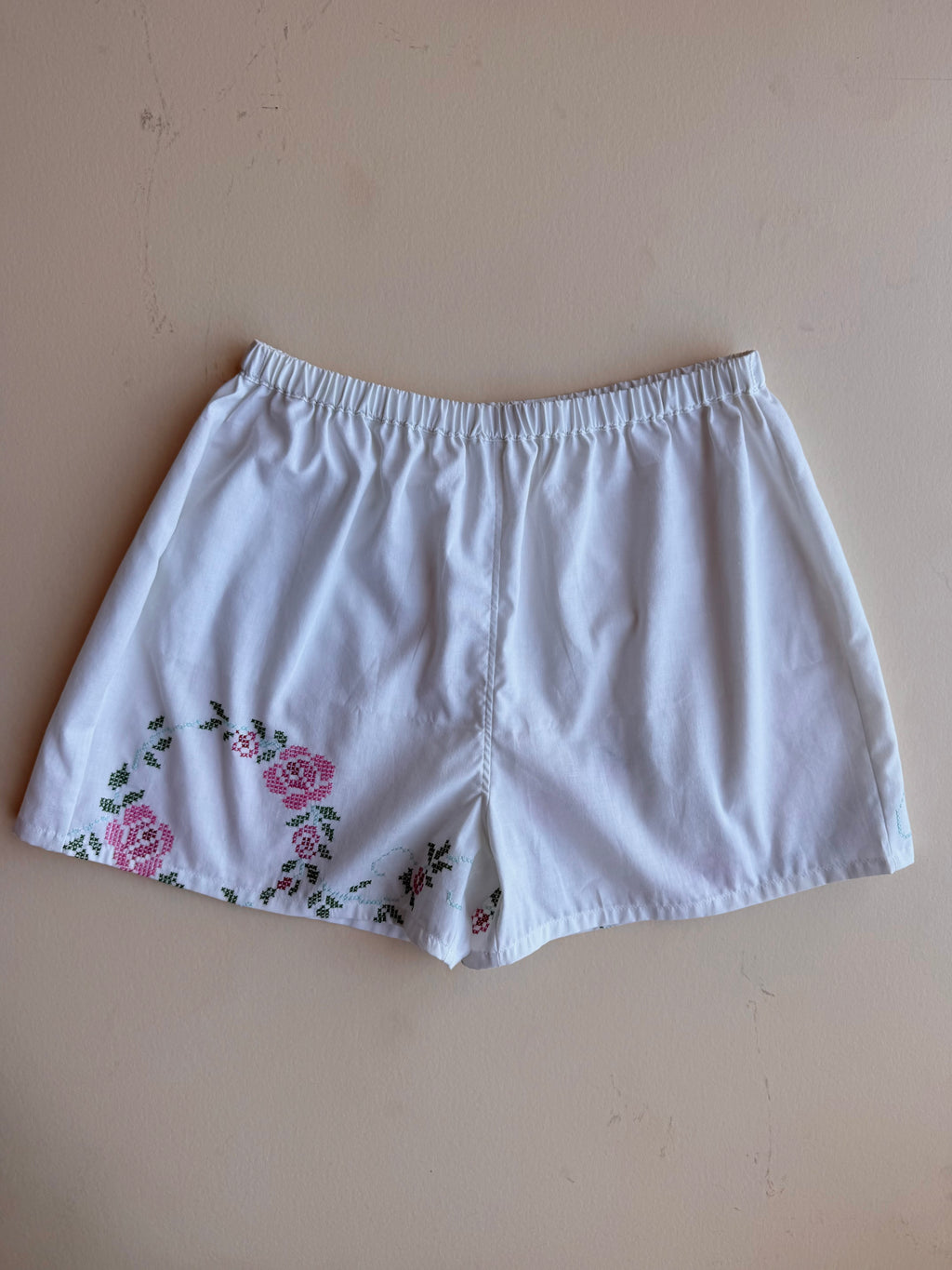 tablecloth shorts | assorted