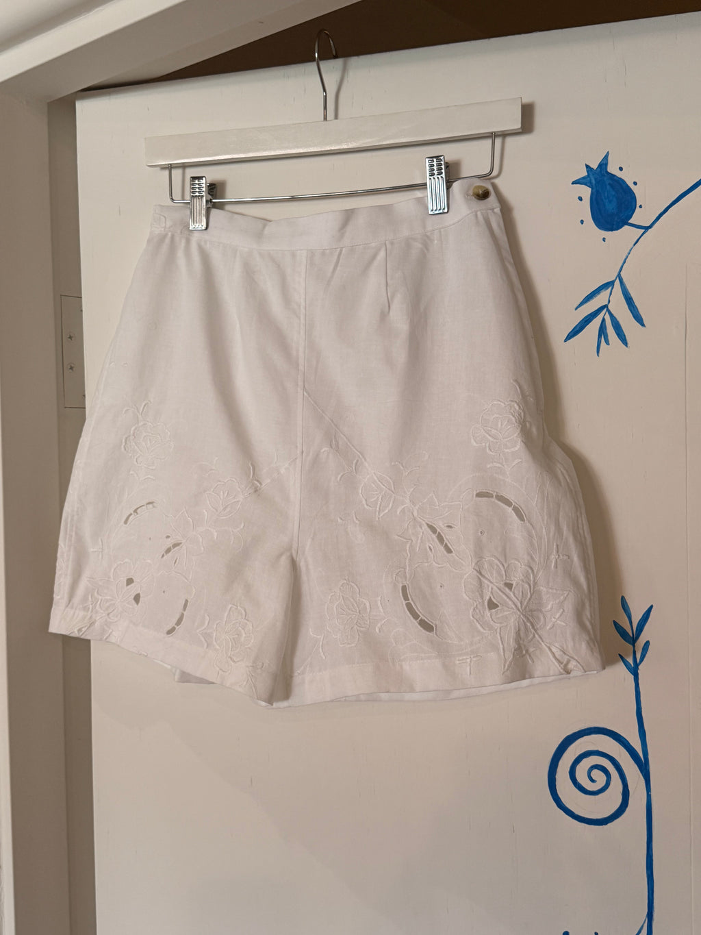 tablecloth shorts | flat front
