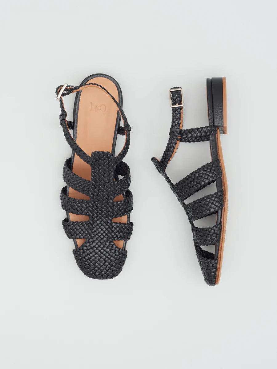 arlo | black