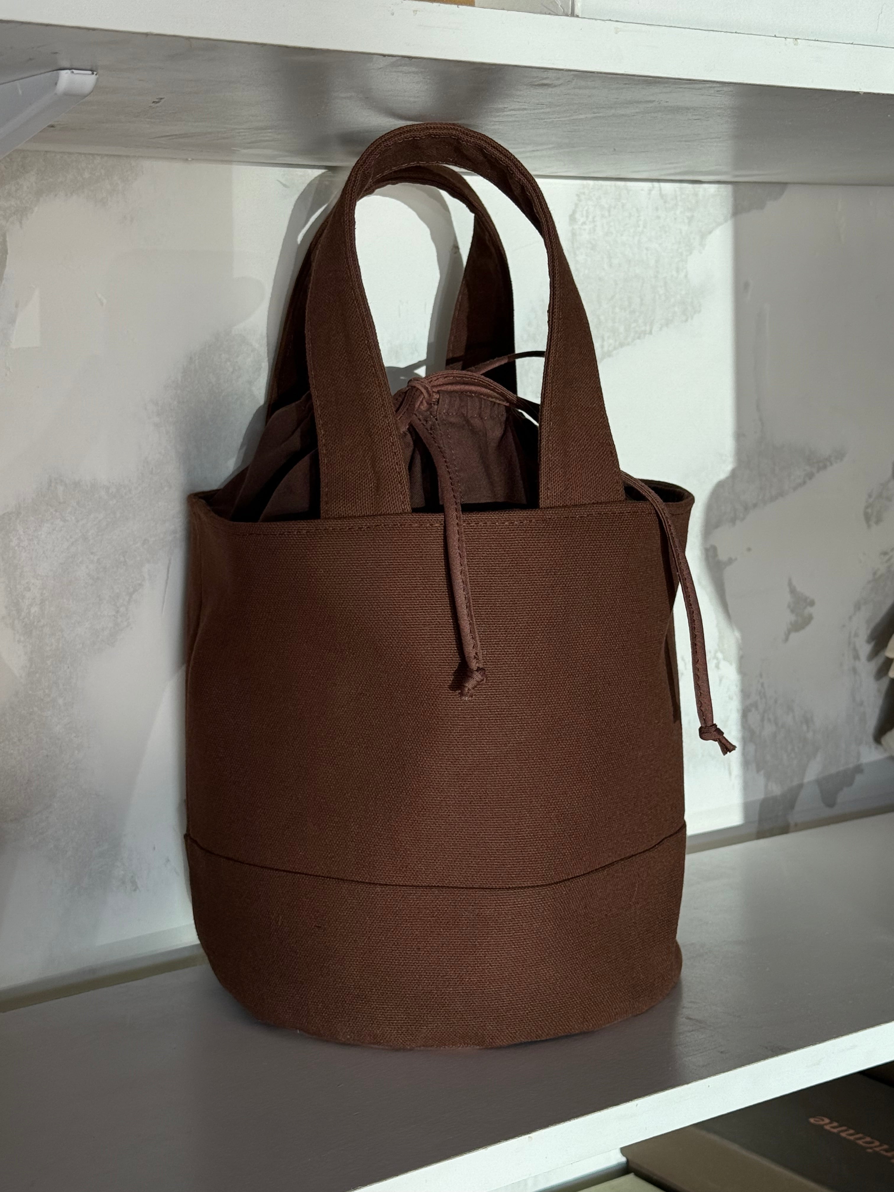 bucket bag | brown canvas