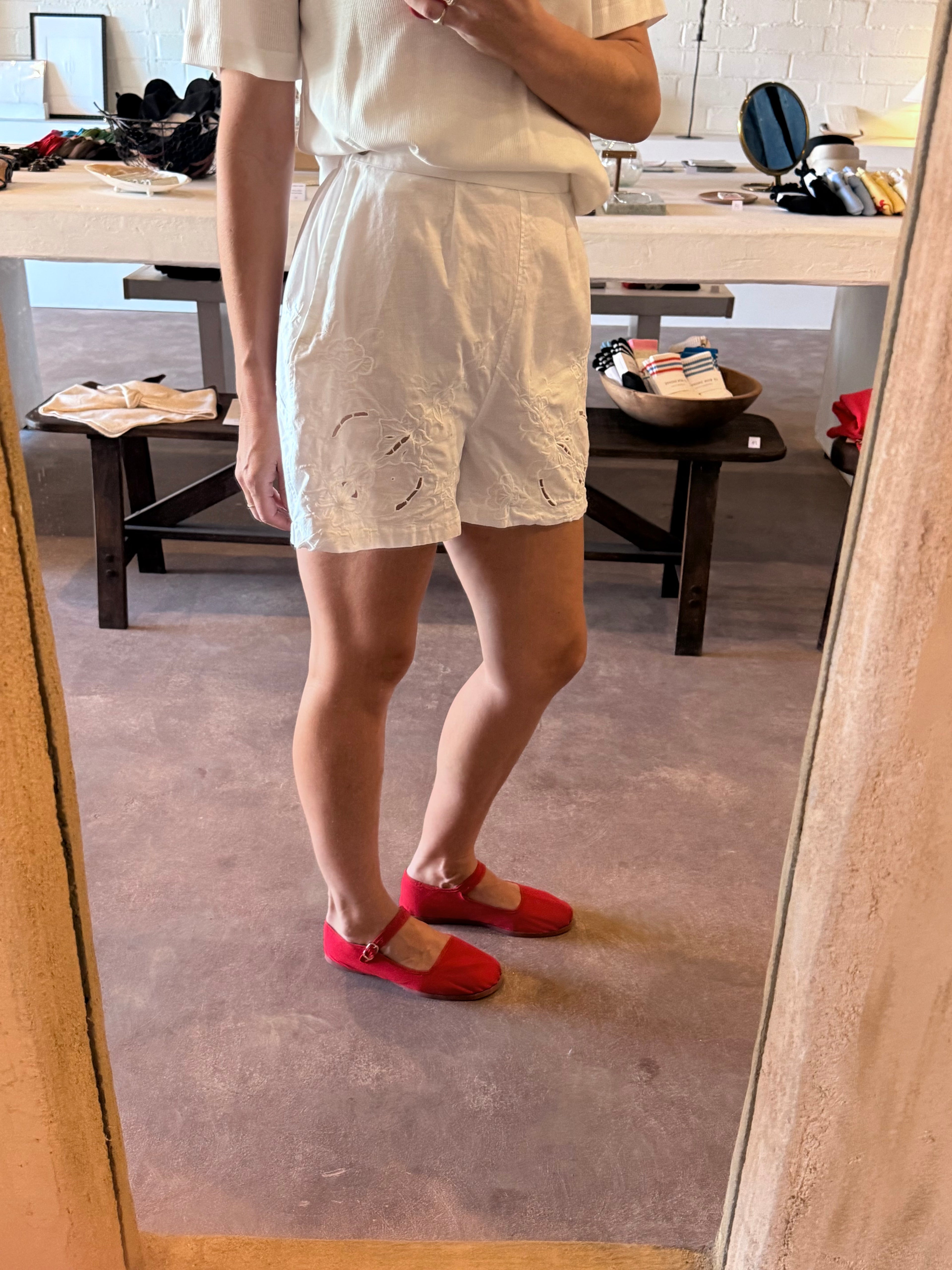tablecloth shorts | flat front