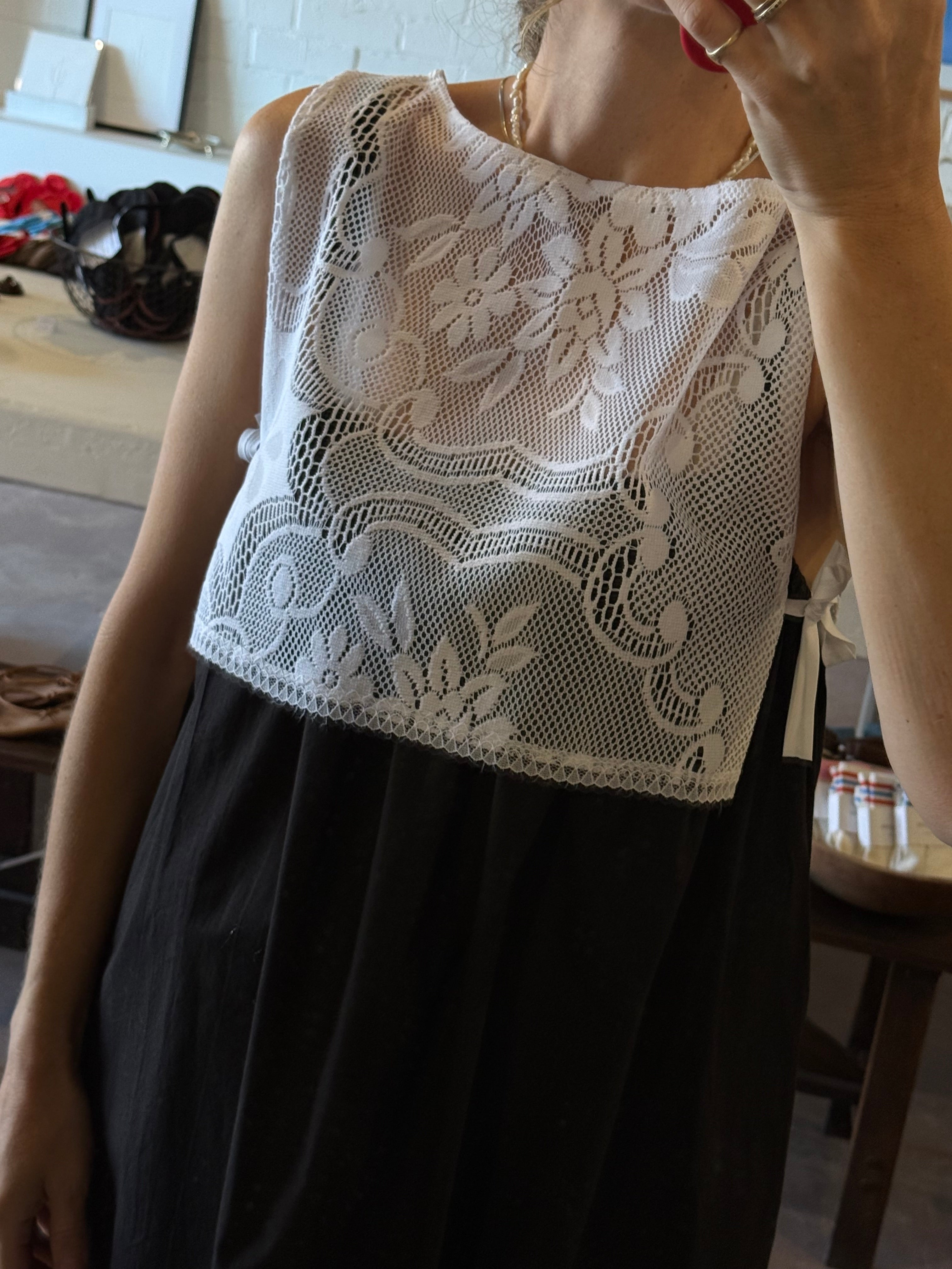 tablecloth vest | lace