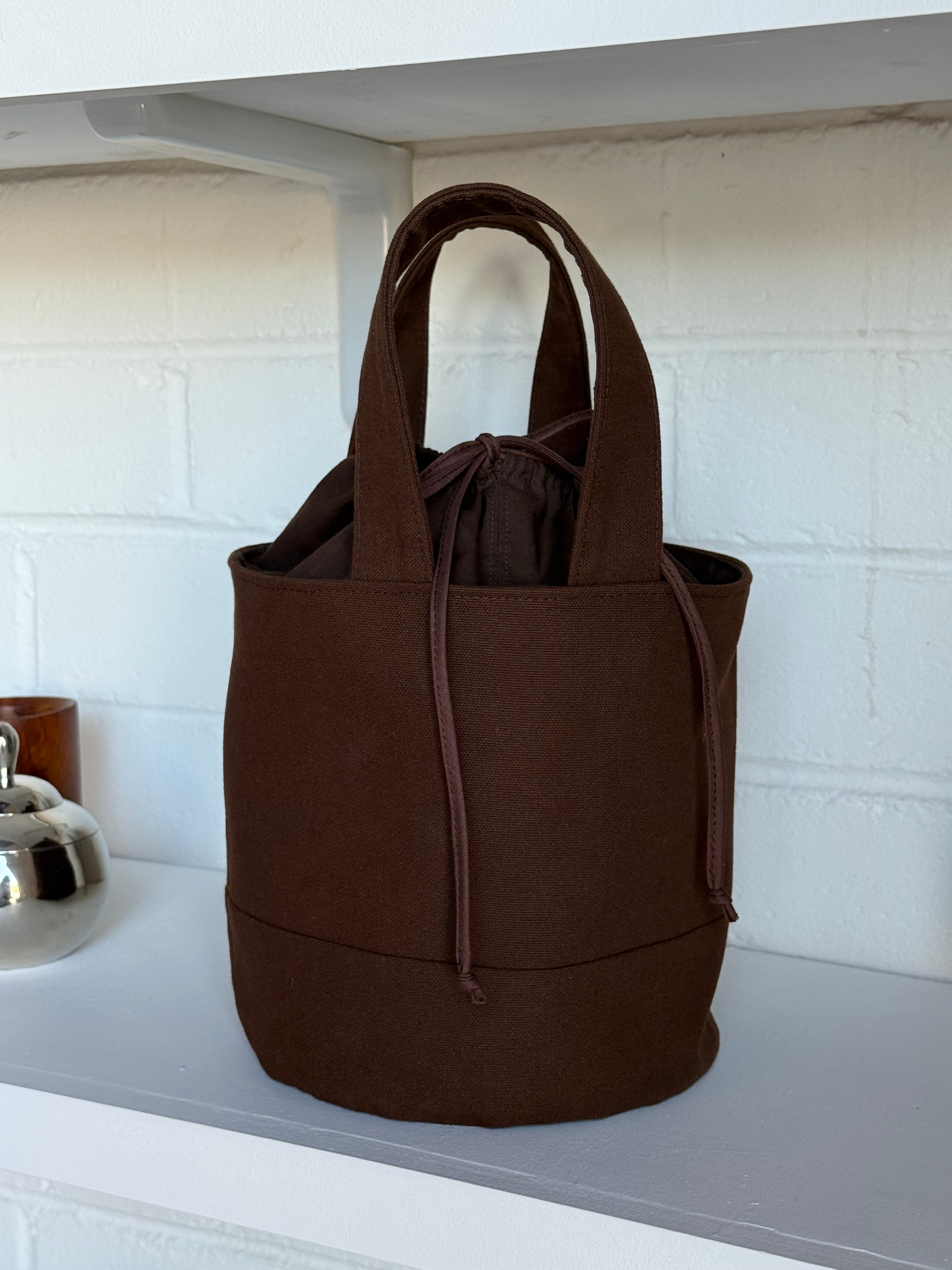 bucket bag | brown canvas