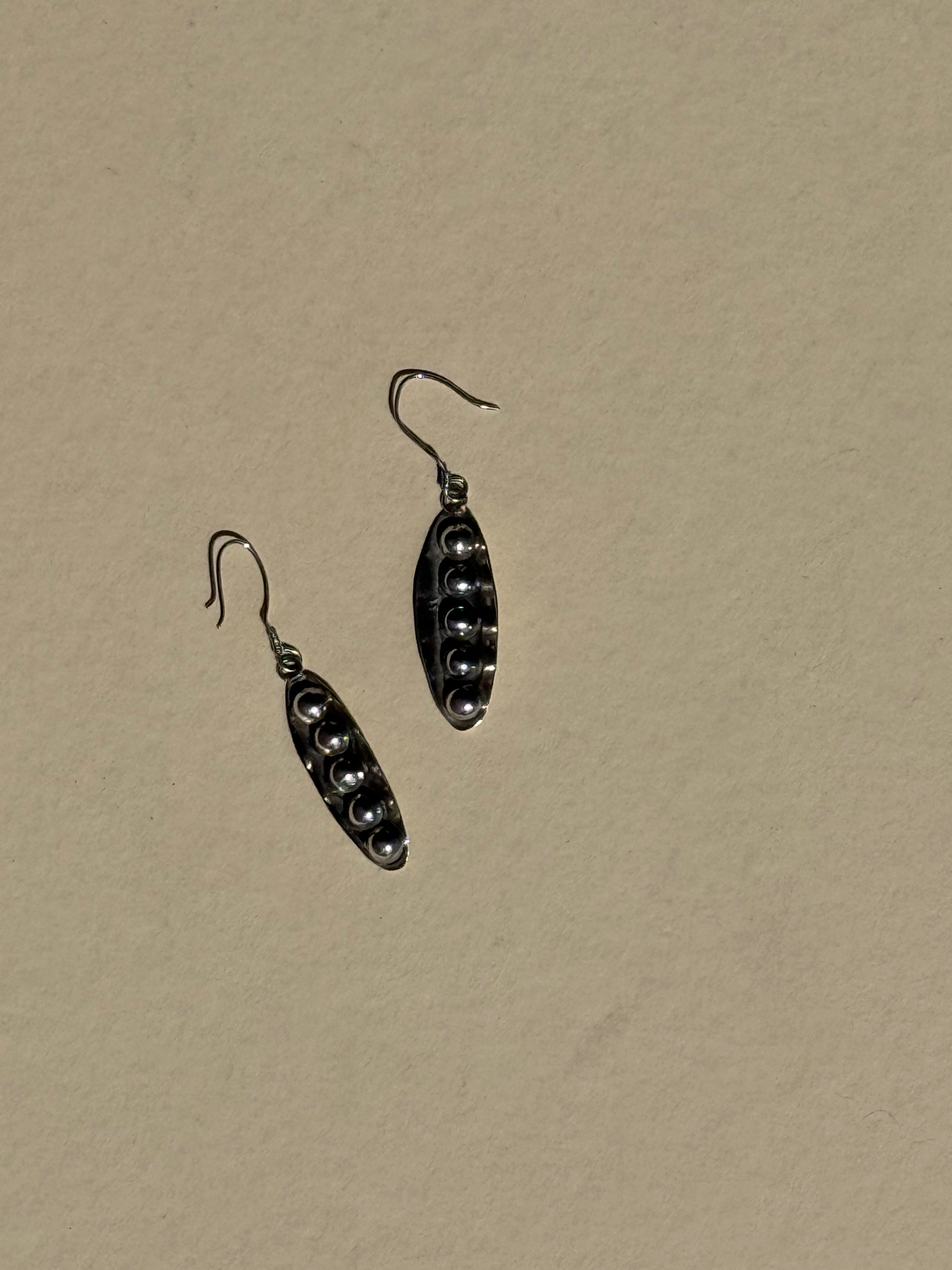 peapod earring