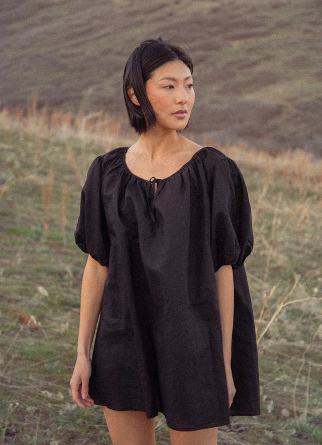 lawn dress | black