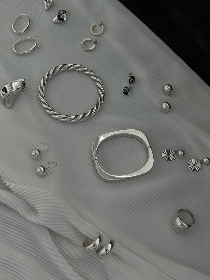 twist bangle