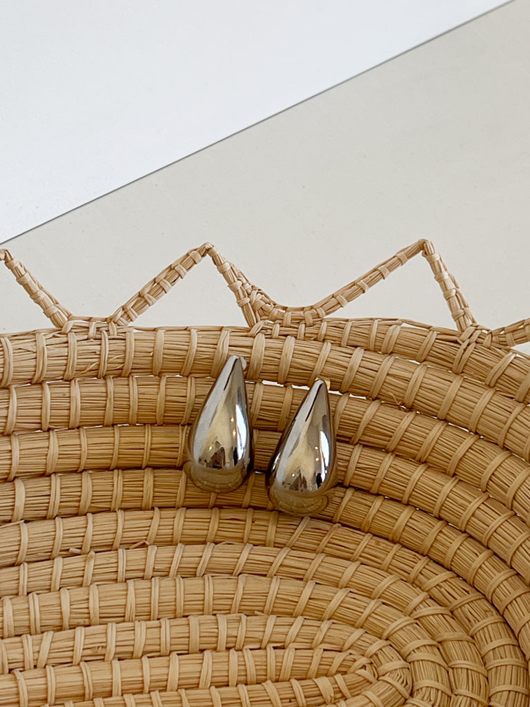 vintage teardrop earrings