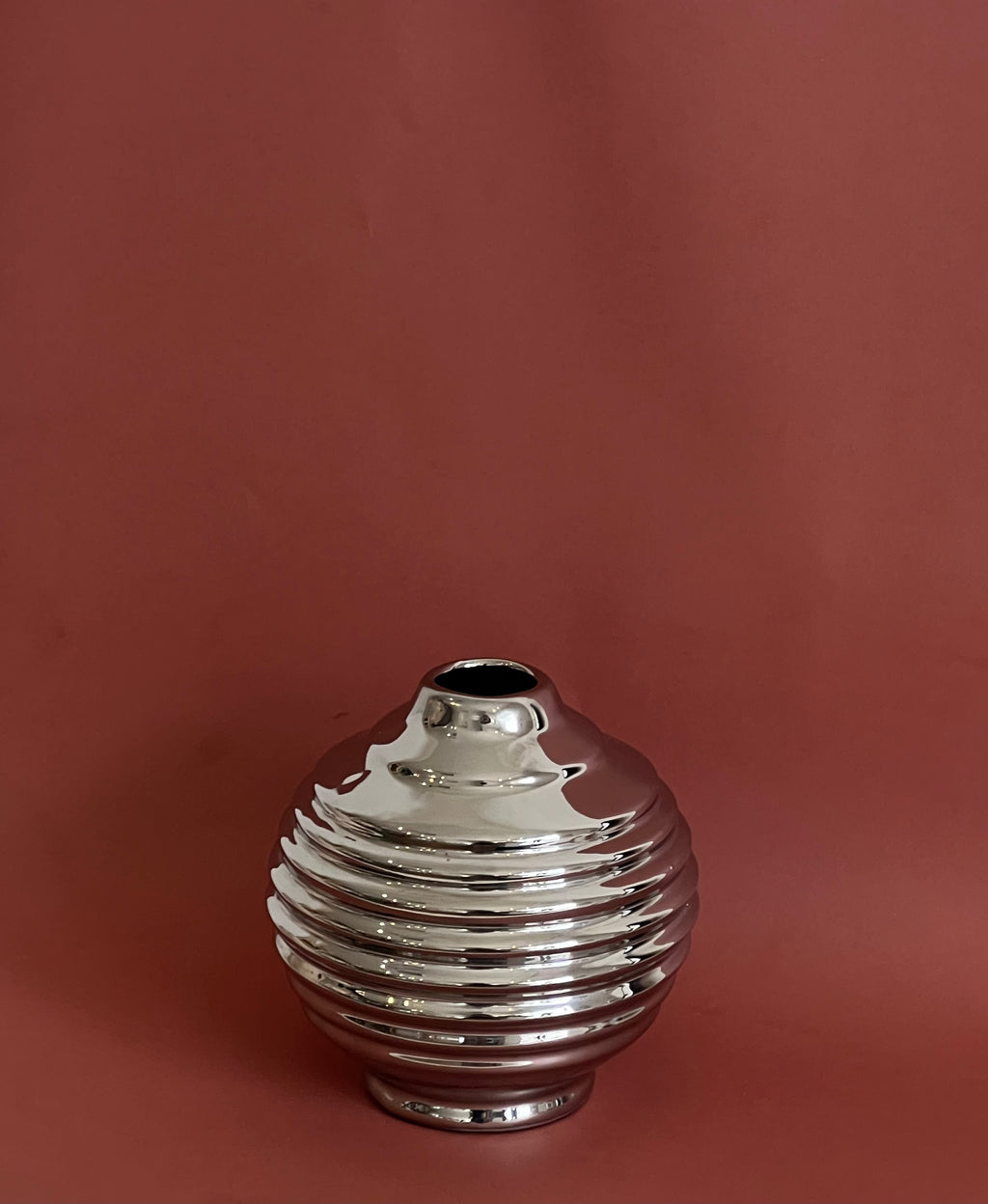 ridged vase