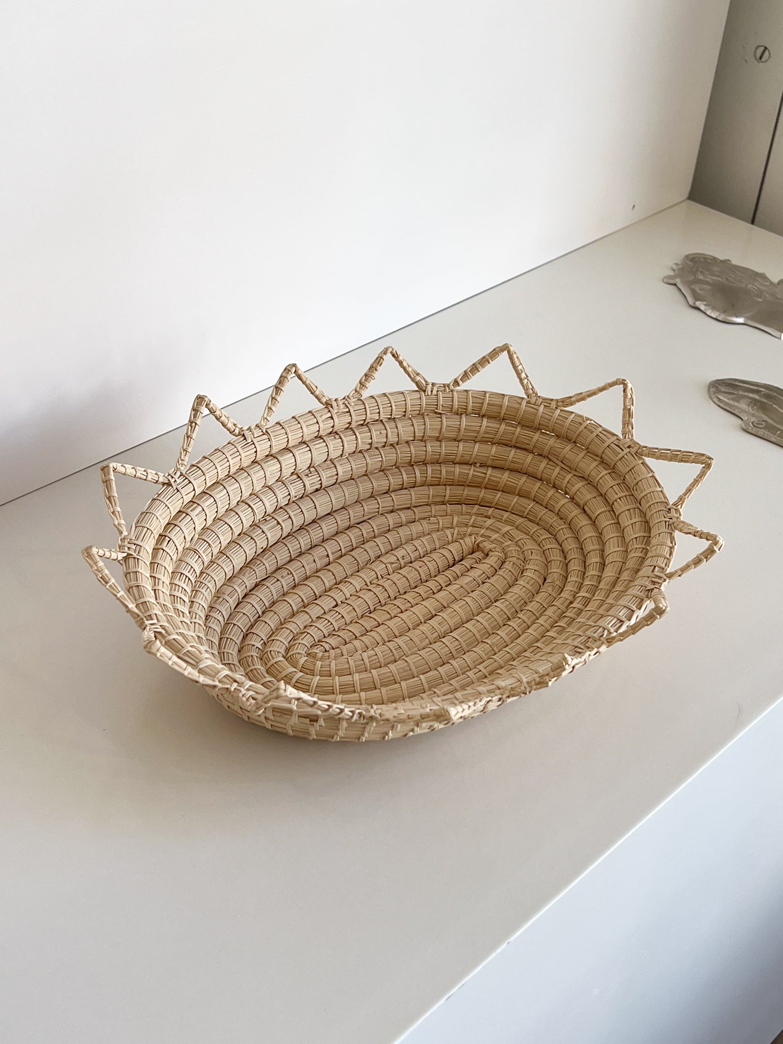 wavy edge basket