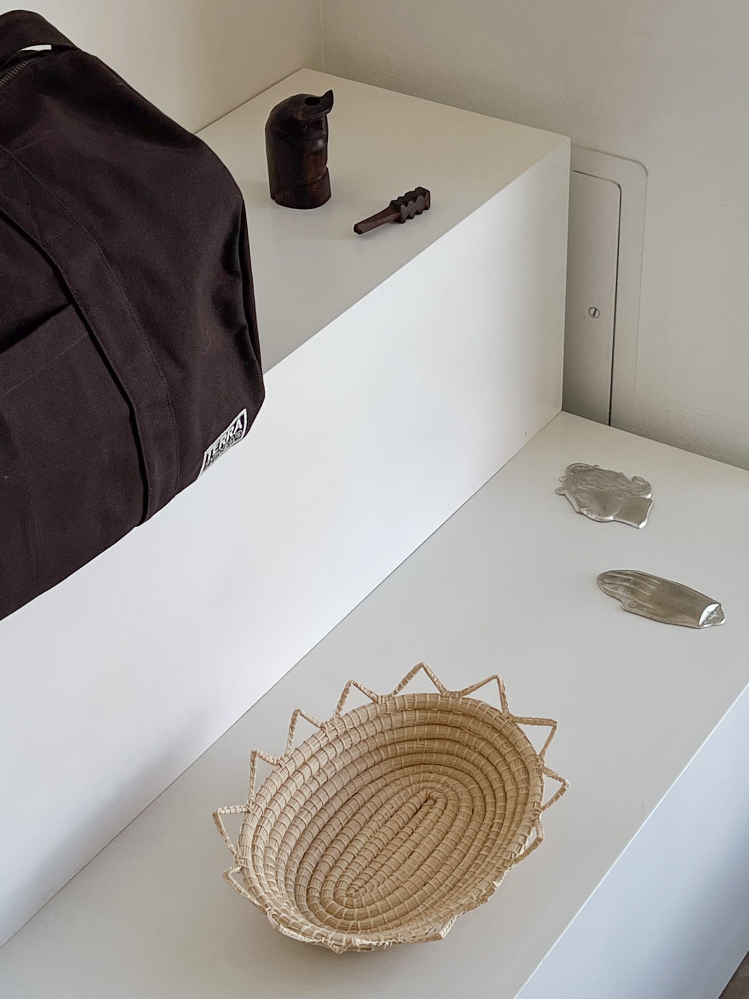 wavy edge basket