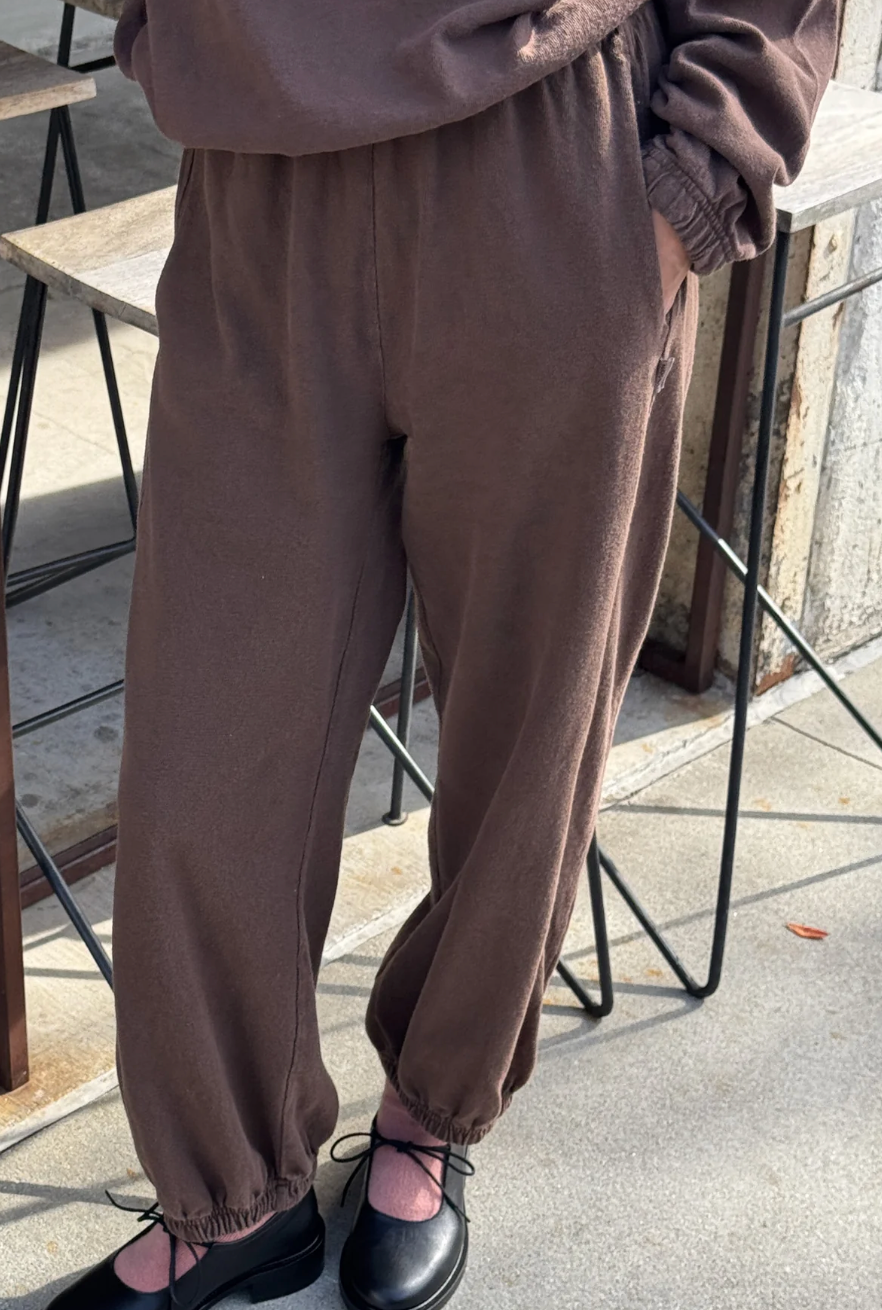 balloon pants | chocolate