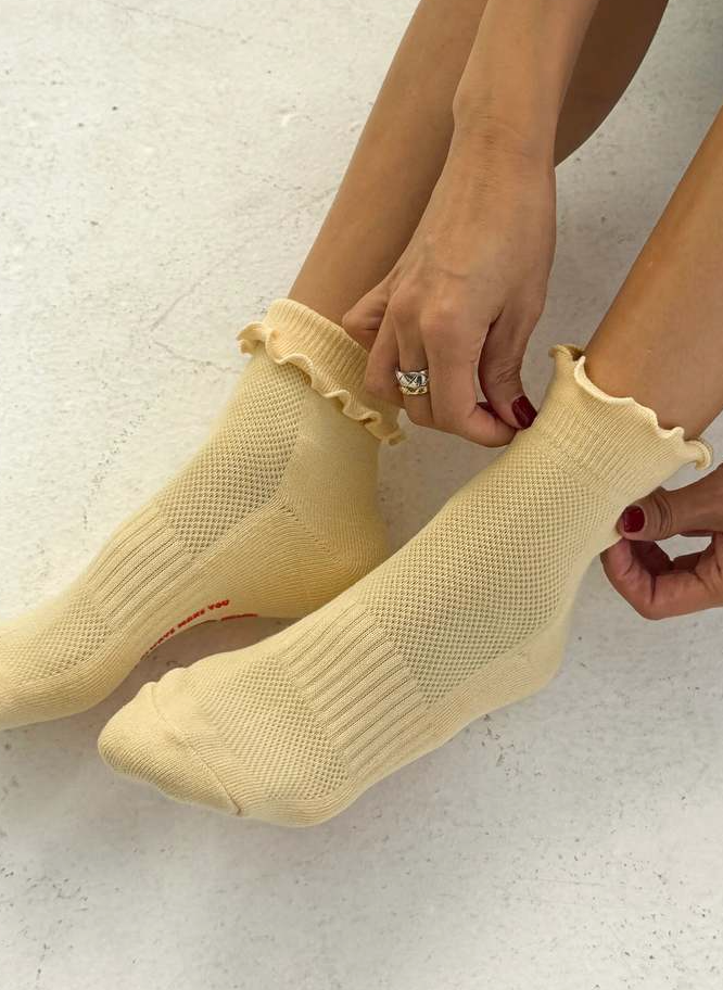 ruffled hugger crew socks | multiple colors
