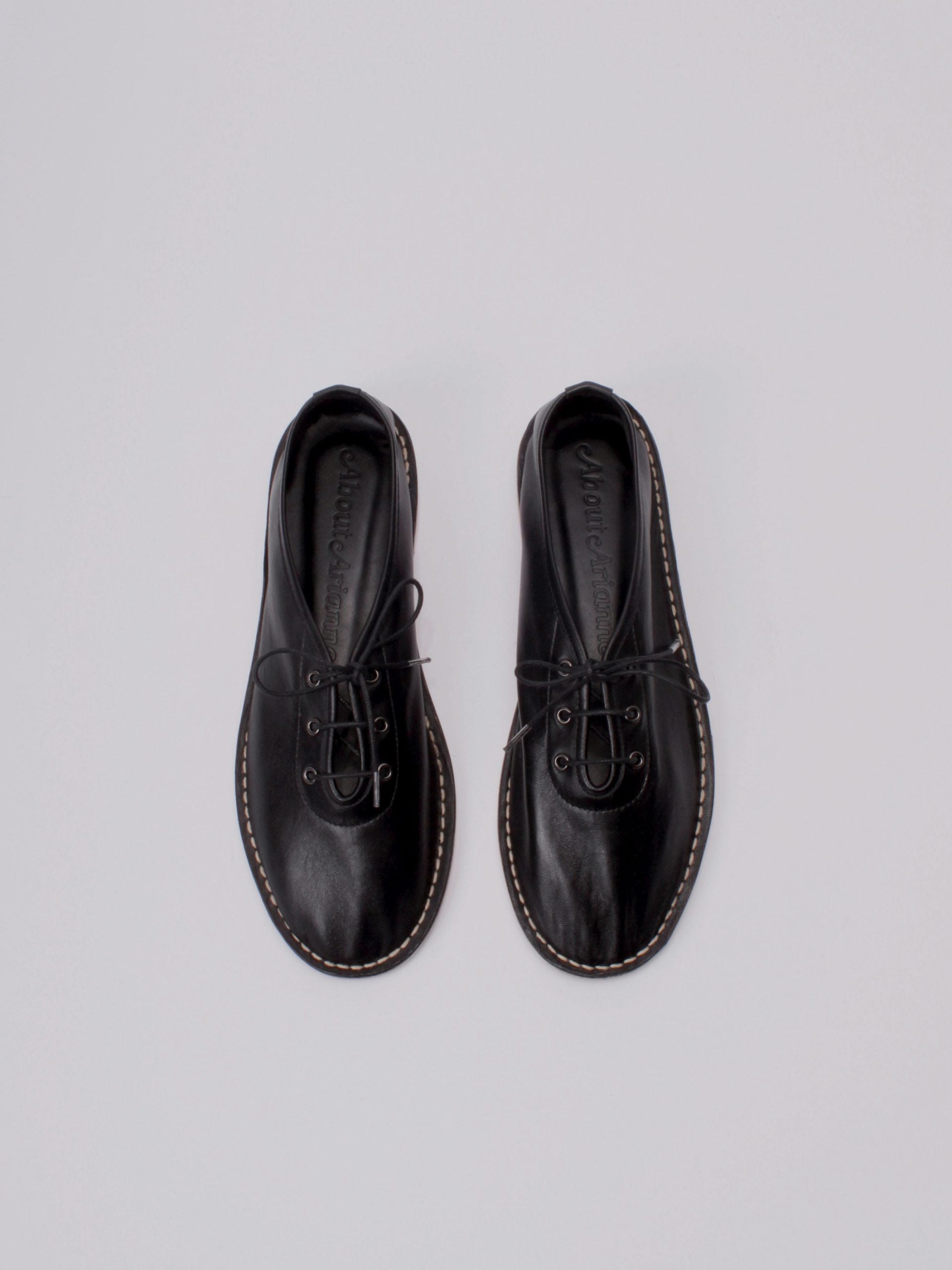 plana | black