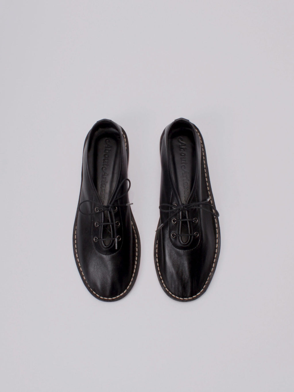 plana | black