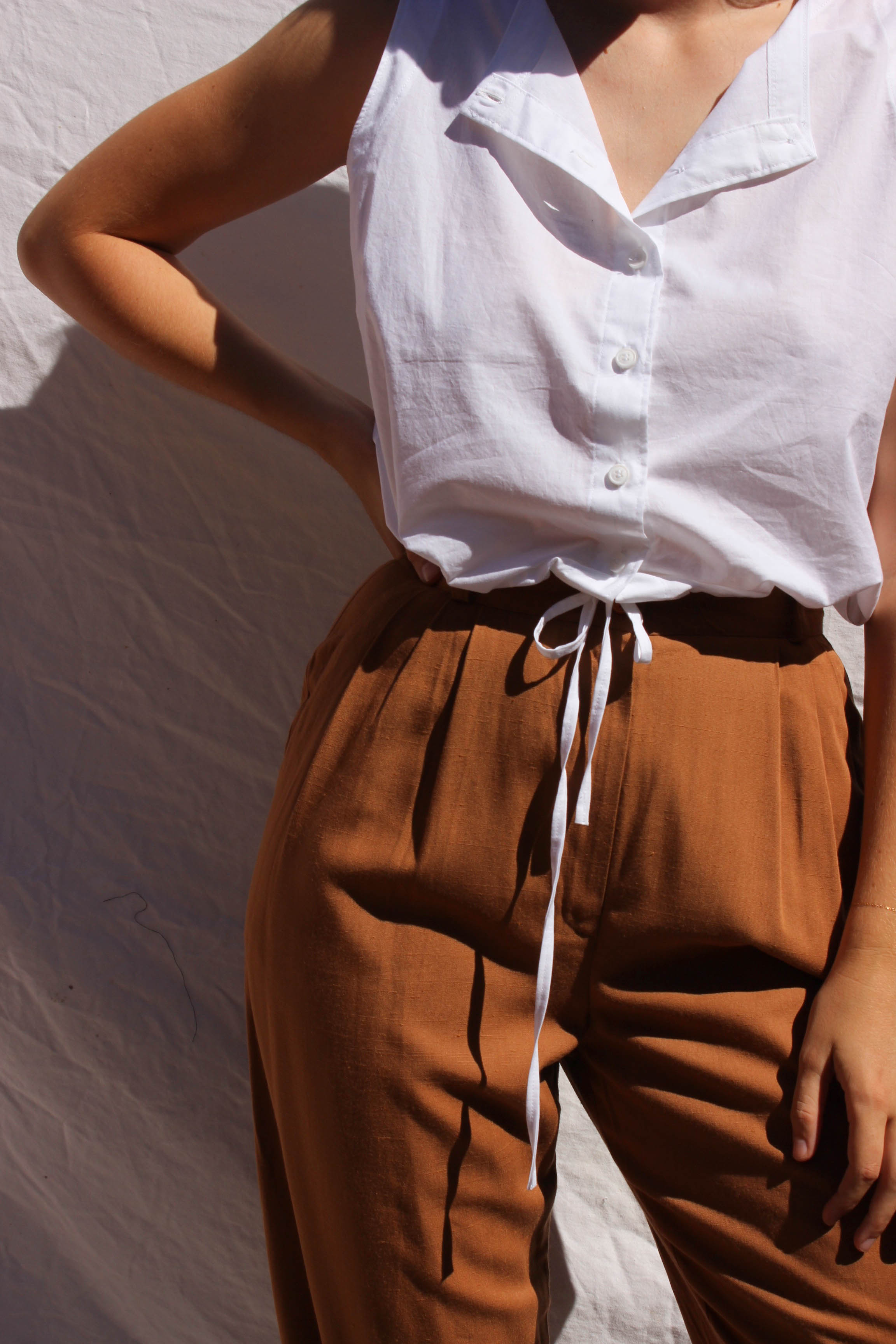 drawstring tie tank | white