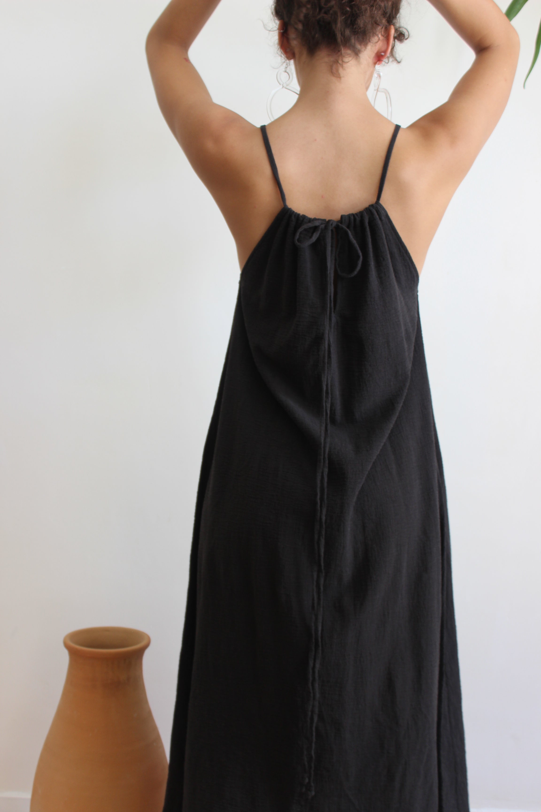 reversible tie dress | black
