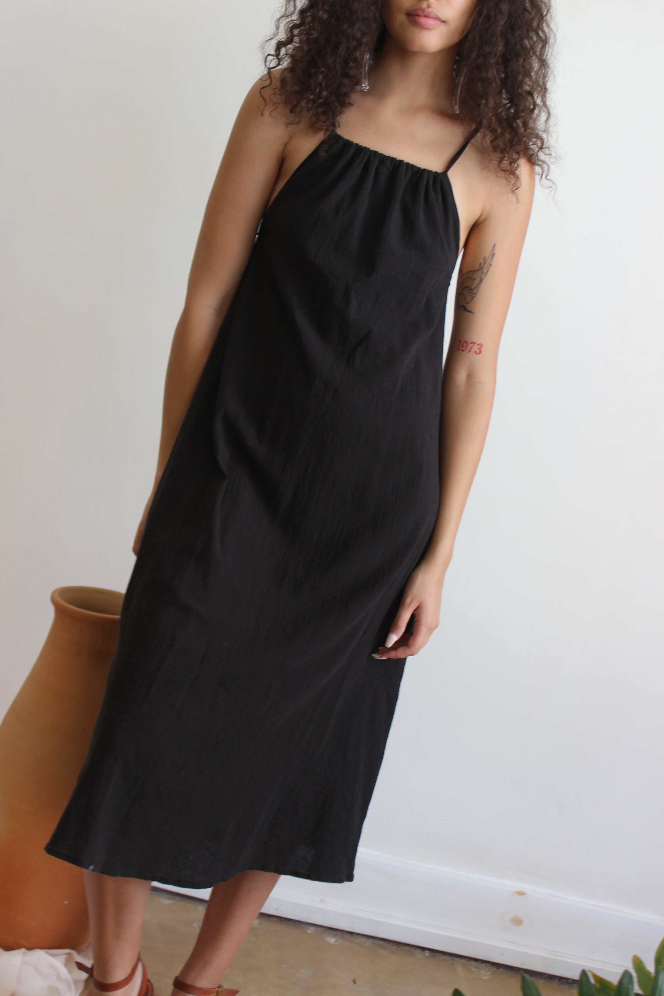 reversible tie dress | black