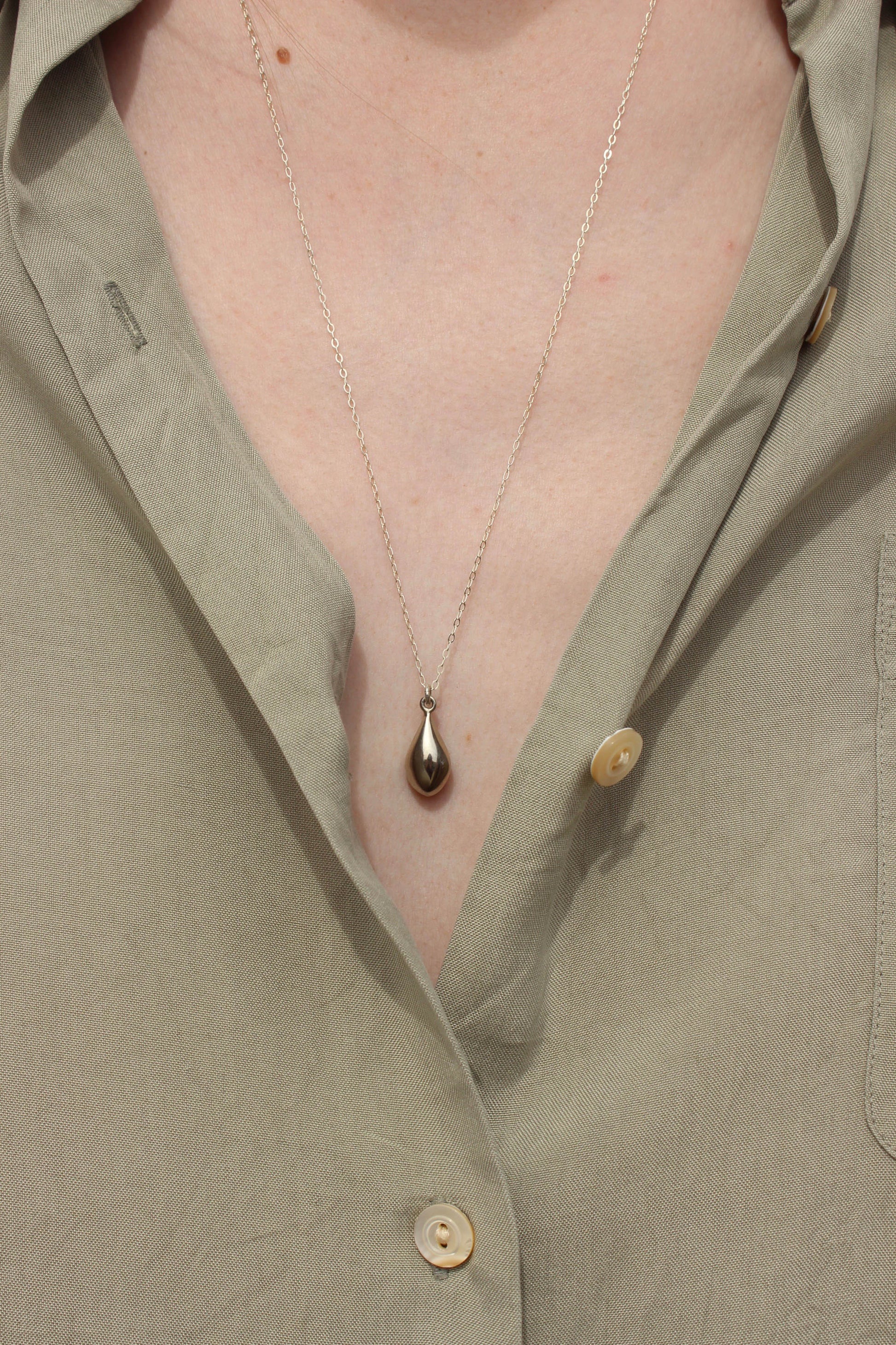teardrop necklace