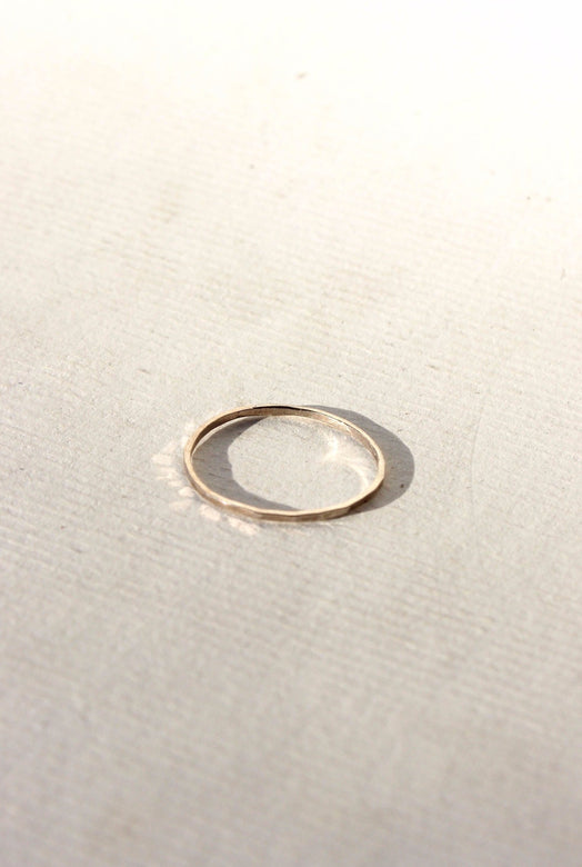 slim hammered ring | silver