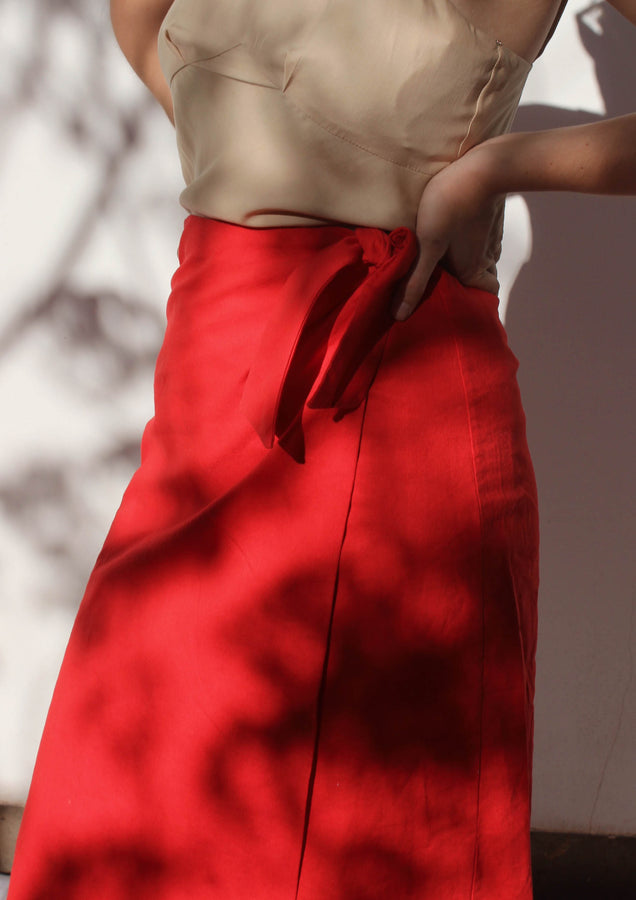 tie wrap skirt | tomato & black