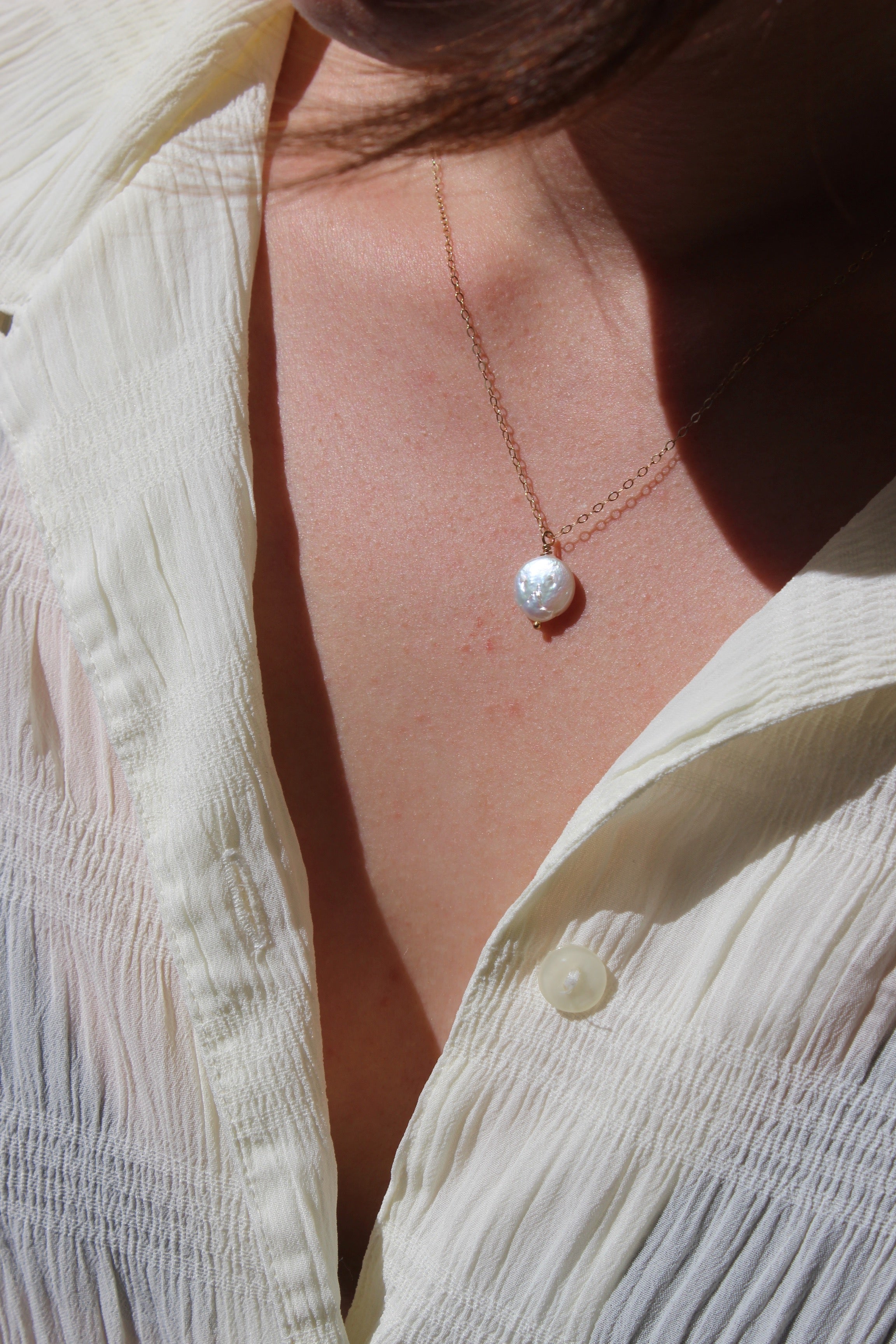 freshwater pearl medallion | small