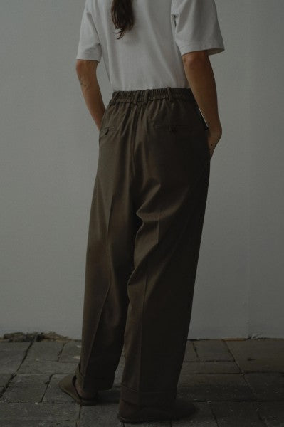 tailoring masculine pants | vetiver